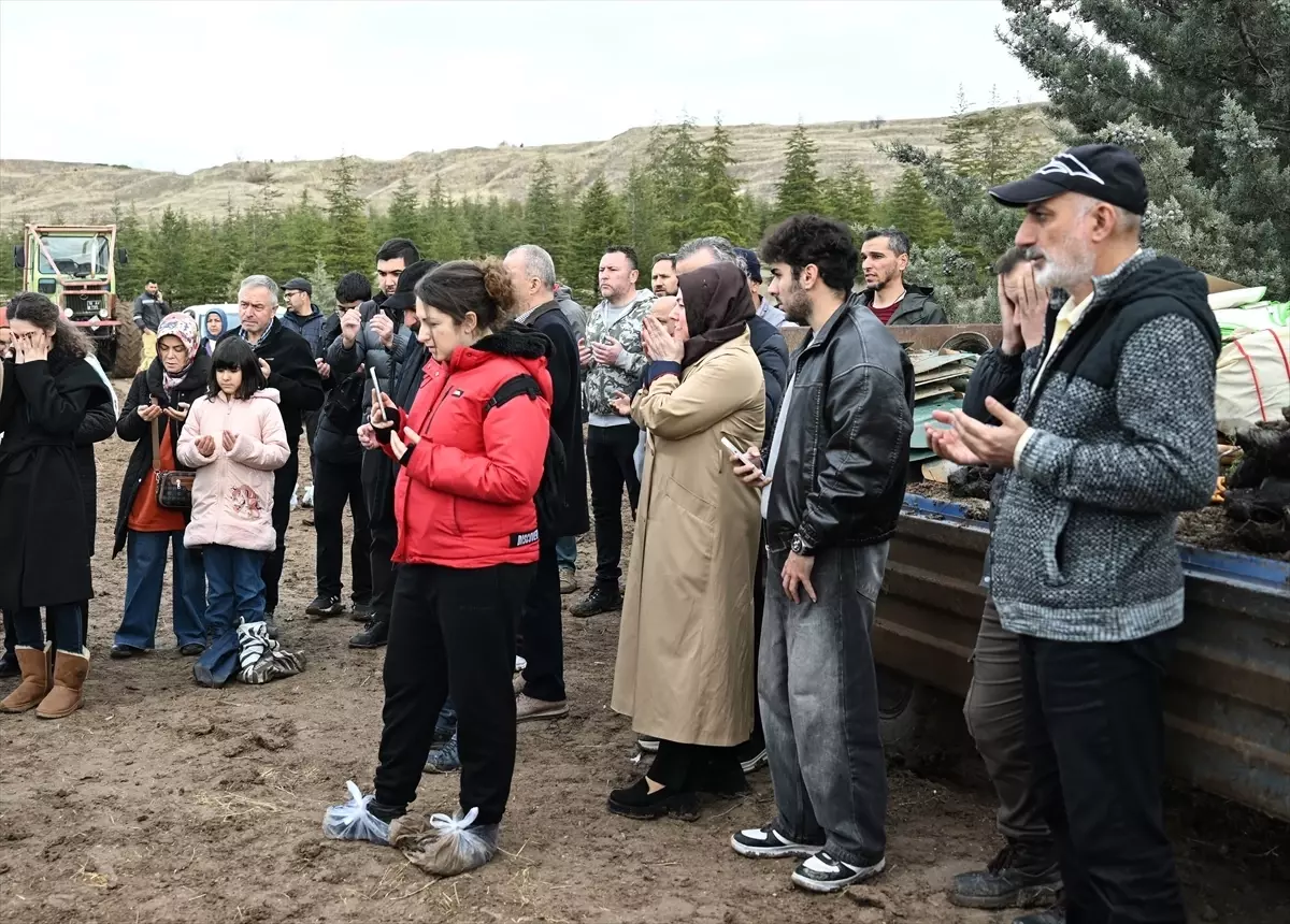 TUSAŞ şehidi Ekici anısına 500 fidan toprakla buluşturuldu