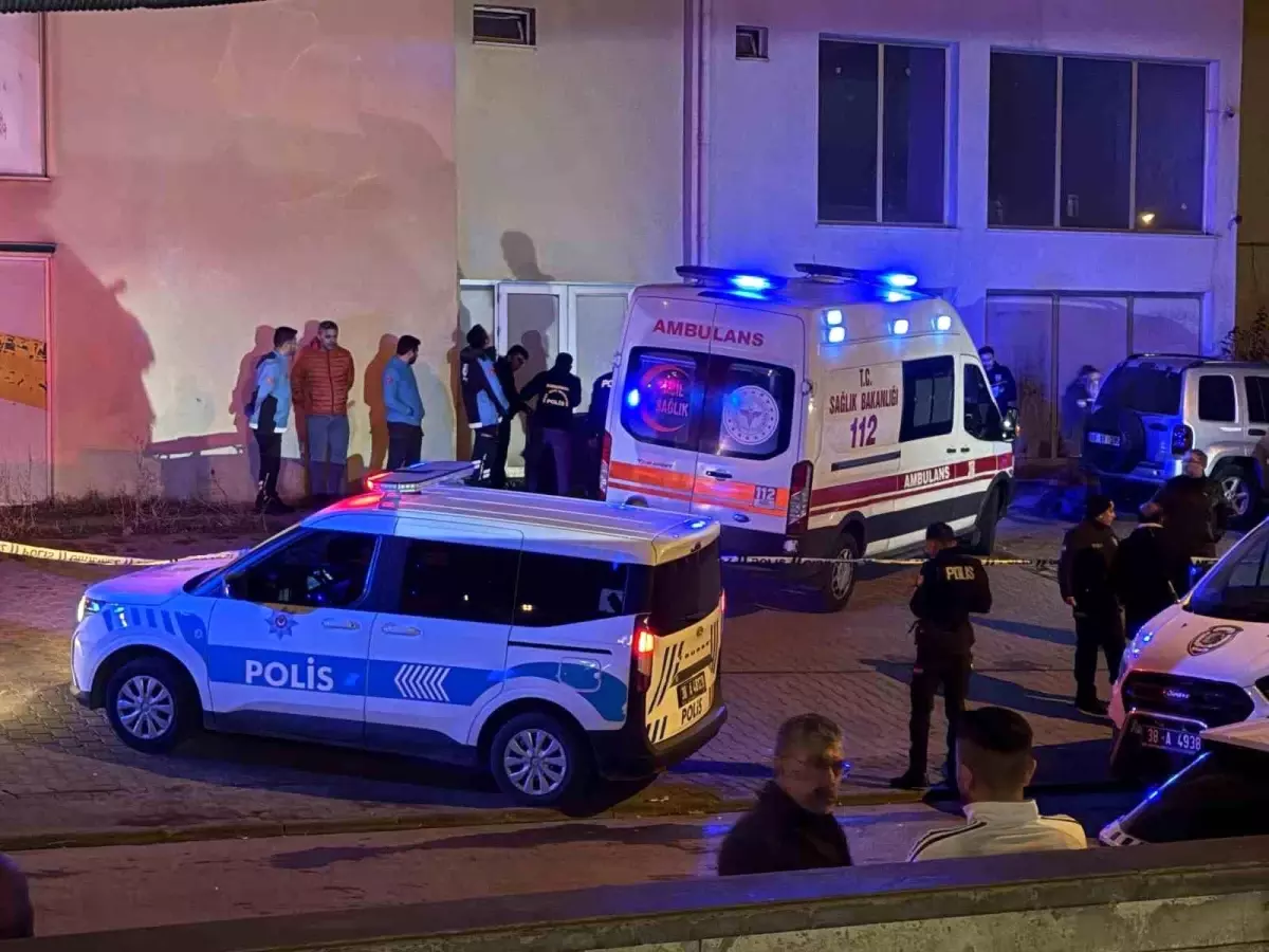 Kayseri'de Balkon Düşmesi: 14 Yaşındaki Kız Hayatını Kaybetti