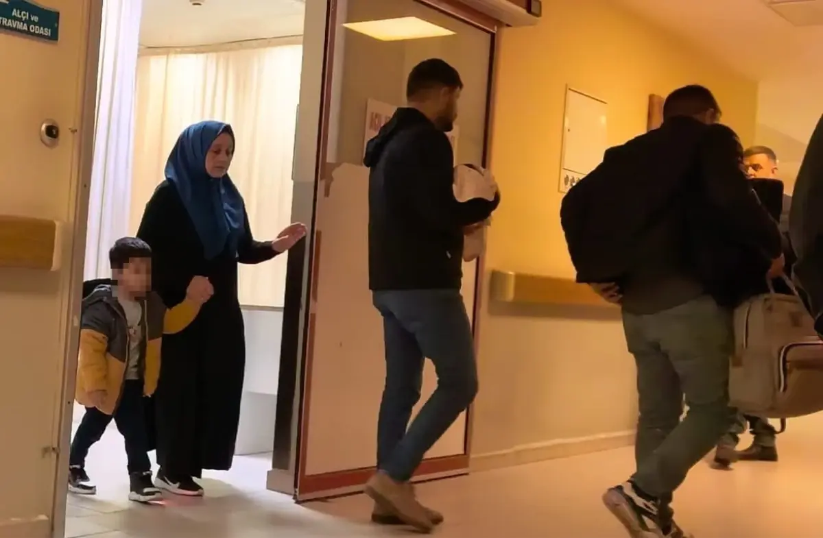 İnegöl\'de Araç Kazası: Aile Yaralandı