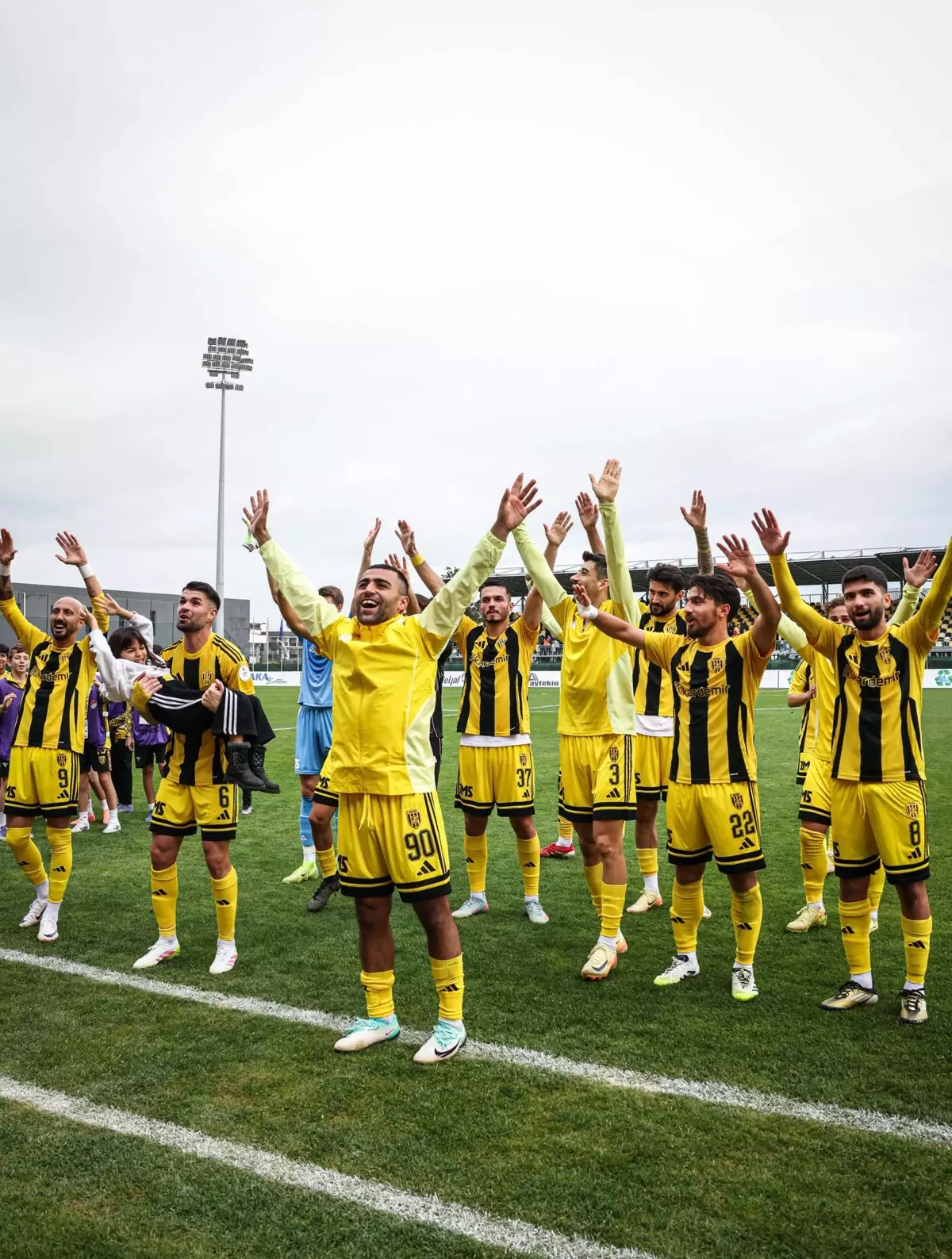 Aliağa FK Evinde 7\'de 7 Yaptı!