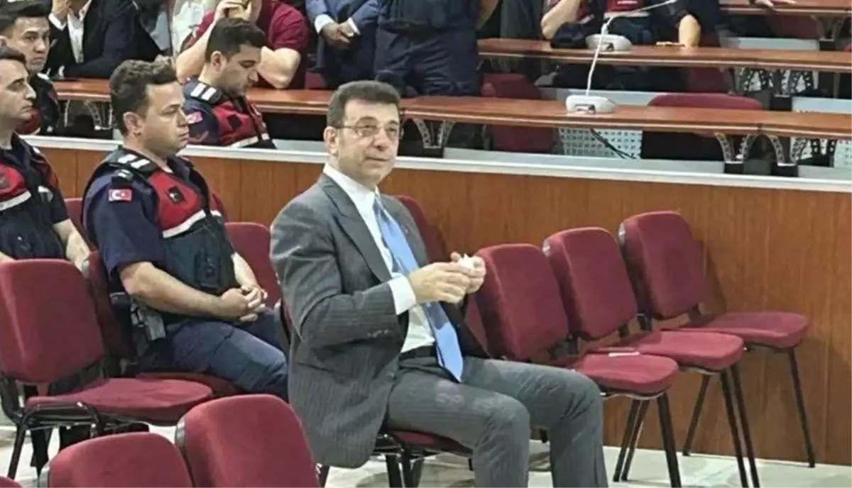 Ekrem İmamoğlu 'Sahte diploma' davasında 3'üncü kez hakim karşısına çıkıyor