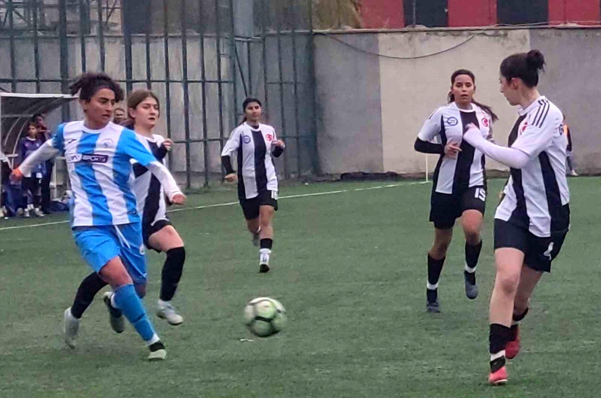 Vangücü SK, Erzincan\'ı 8-0 Geçti