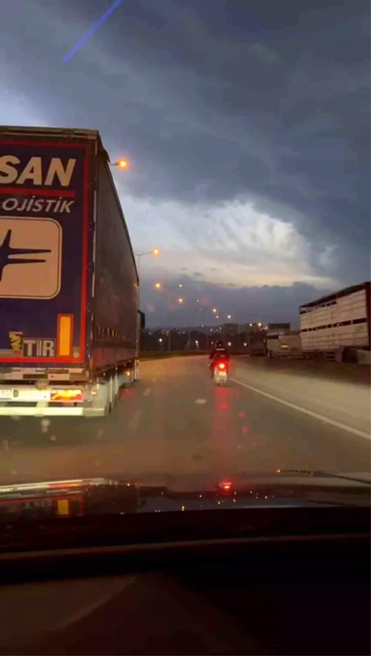 Fırtınada Tırın Koruması