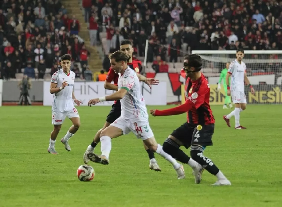 Karşıyaka\'nın İlk Yenilgisi: Eskişehir 3-0