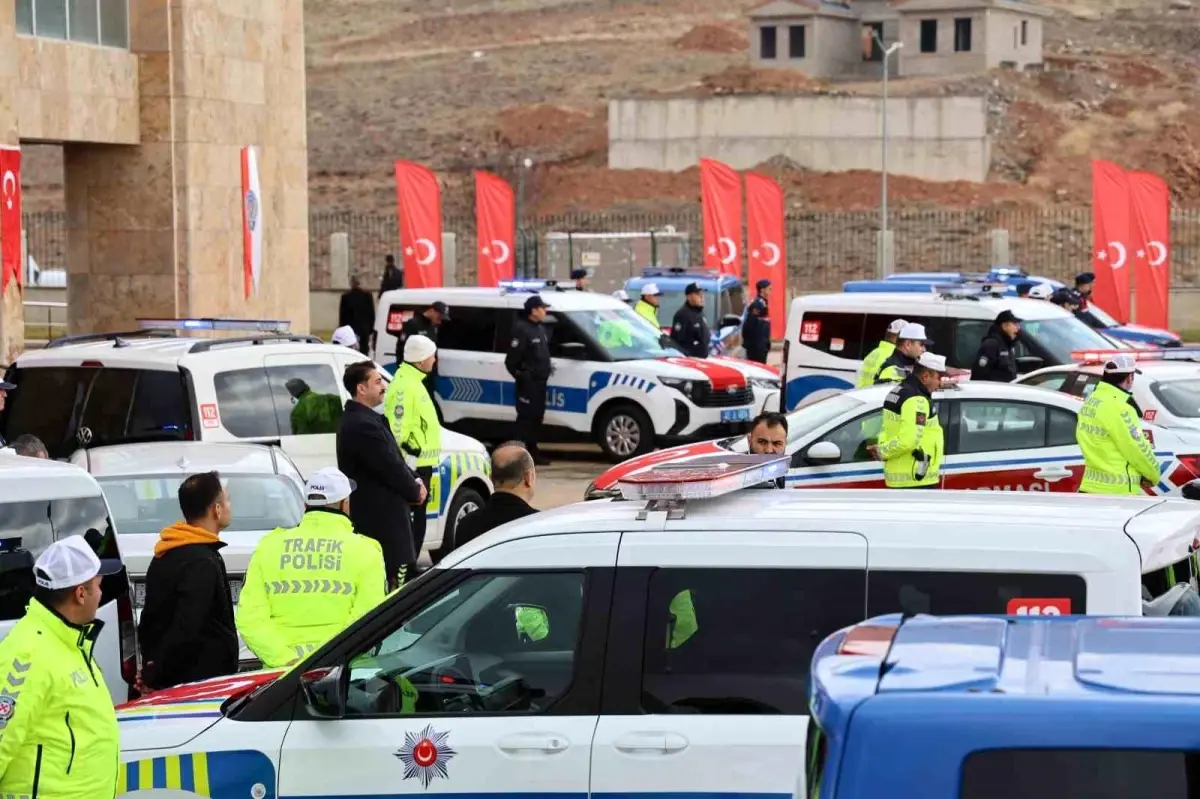 Kırşehir\'de Güvenlik Güçleri 87 Araçla Güçlendi