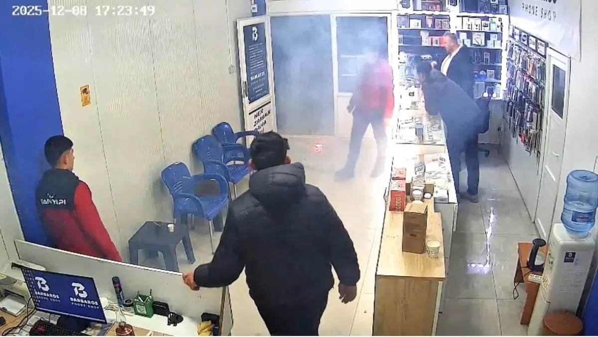 Midyat\'ta Telefon Alev Aldı