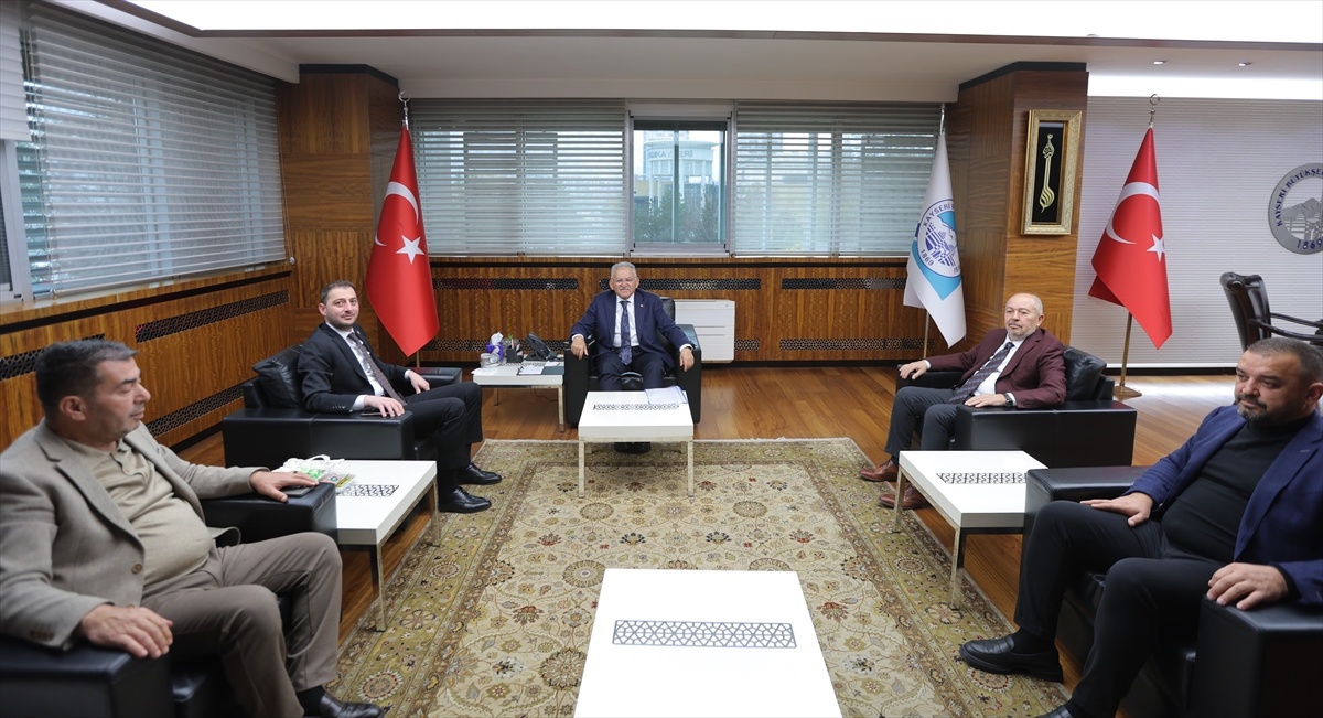 MHP\'den Büyükkılıç\'a Ziyaret