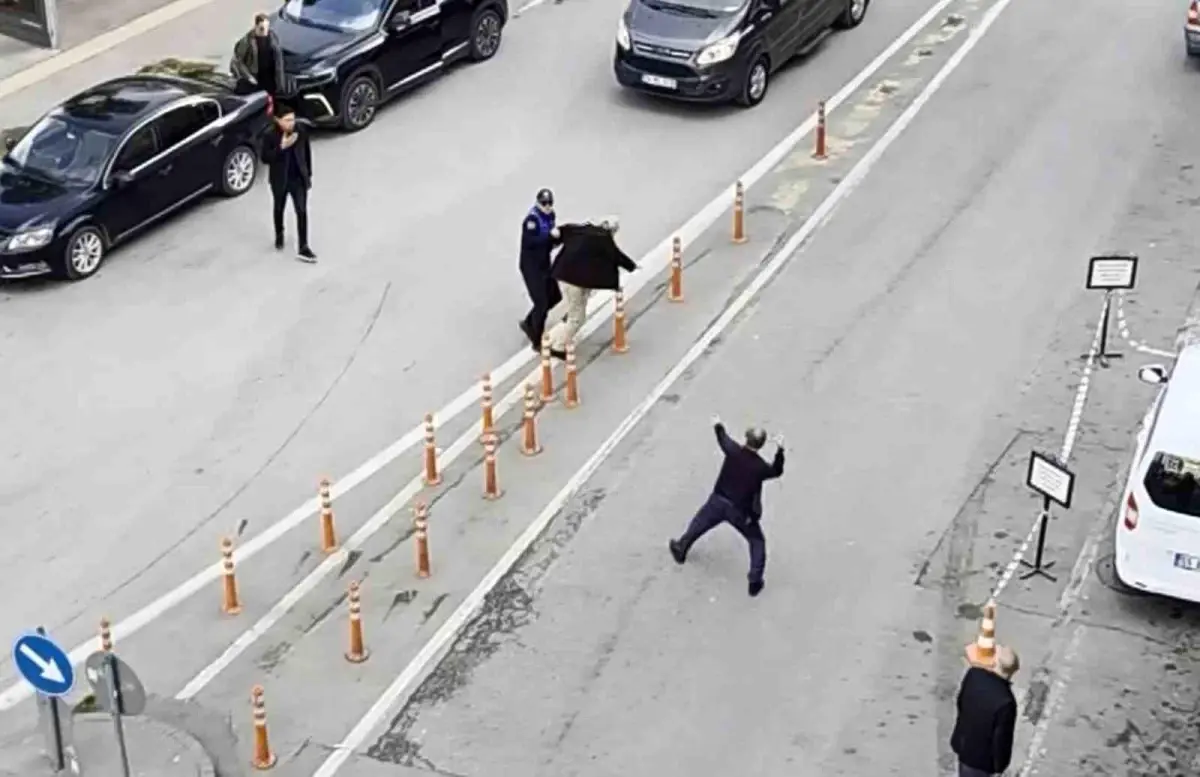 Samsun\'da Yaşlılar Arasındaki Tartışma Büyümeden Sonlandı