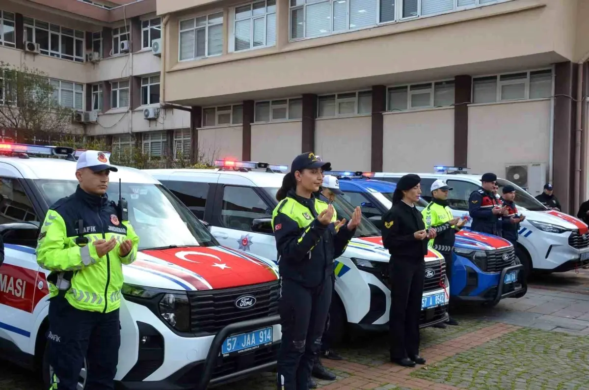 Sinop\'ta emniyet ve jandarmaya 19 yeni araç tahsis edildi