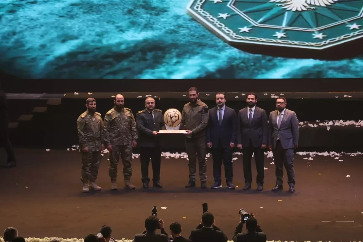 Suriye Cumhurbaşkanı Şara, Suriye\'yi güvenilir bir ortak haline getirdiklerini söyledi