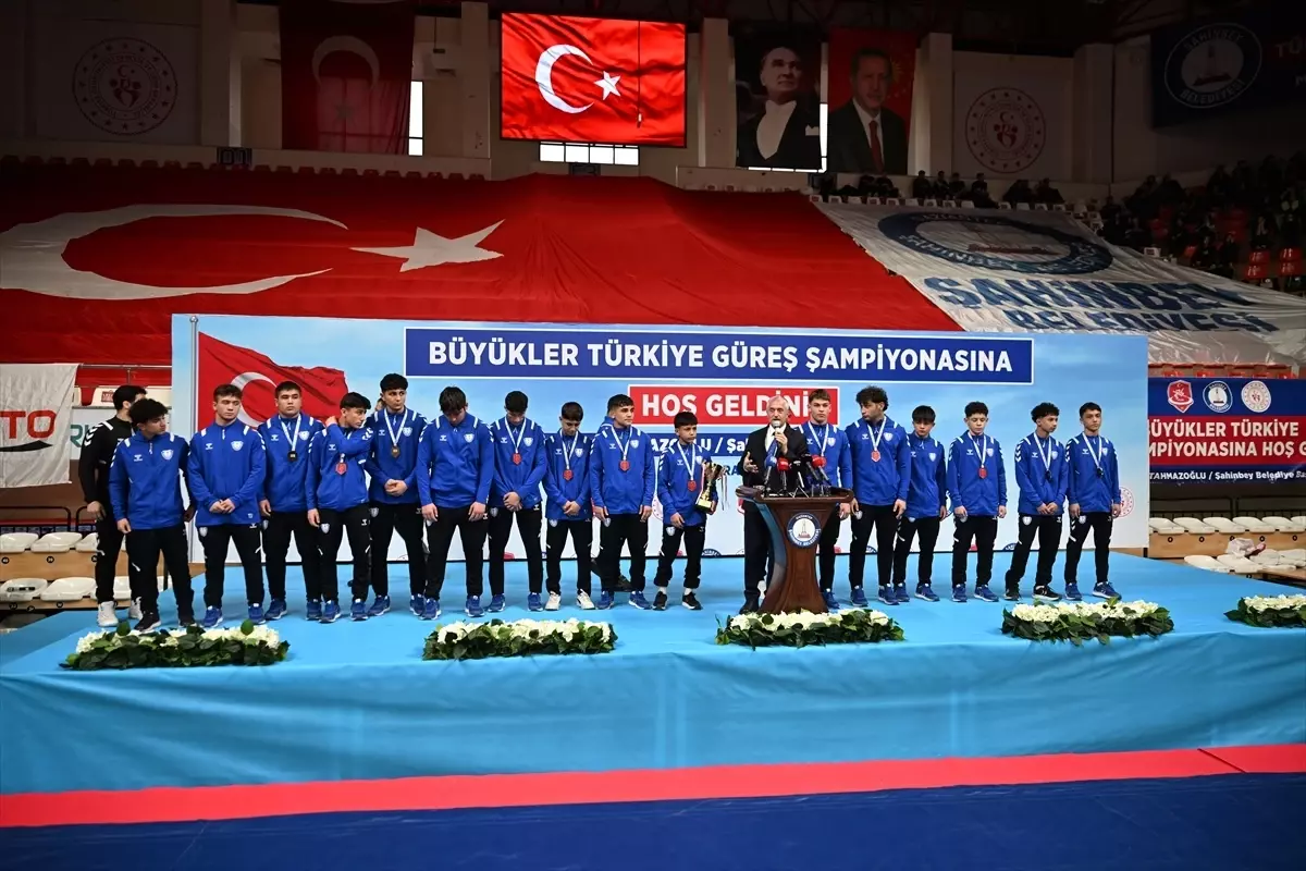 Türkiye Güreş Şampiyonası Gaziantep\'te Başladı