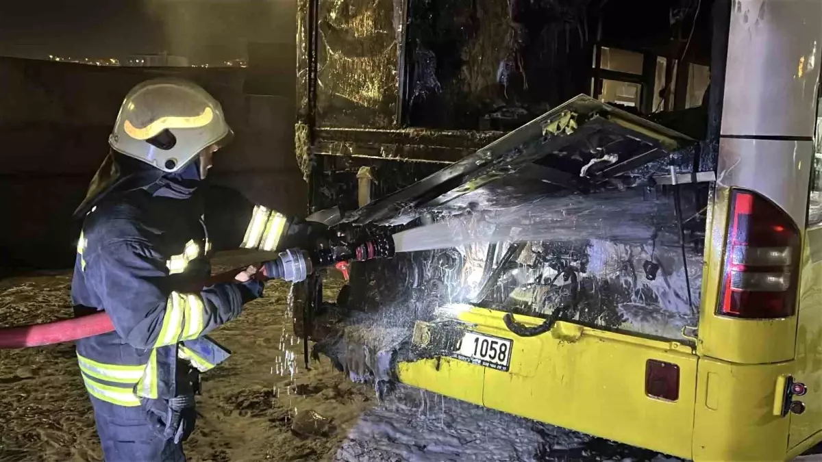 Yozgat\'ta özel halk otobüsü yandı