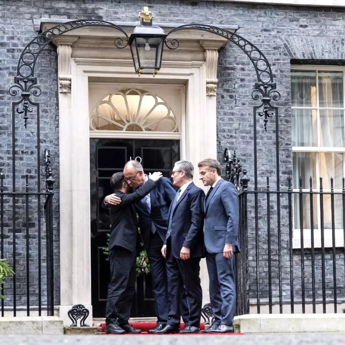 Zelenskiy, Barış Yönünde İlerleme Vurguladı