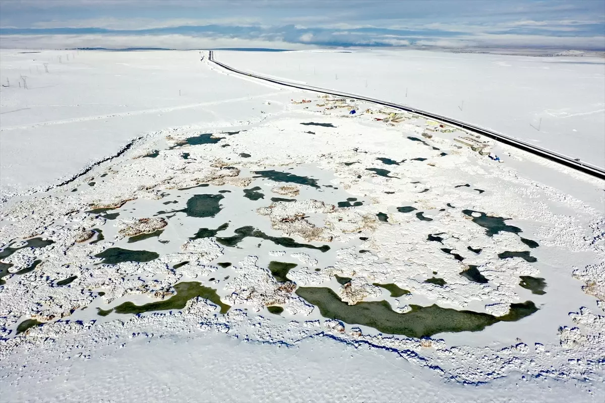Çalı Gölü Soğuk Hava ile Dondu