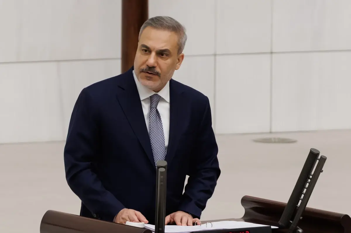 Fidan: Huzur İçin Çeşitli Din ve Etnik Gruplara Destek