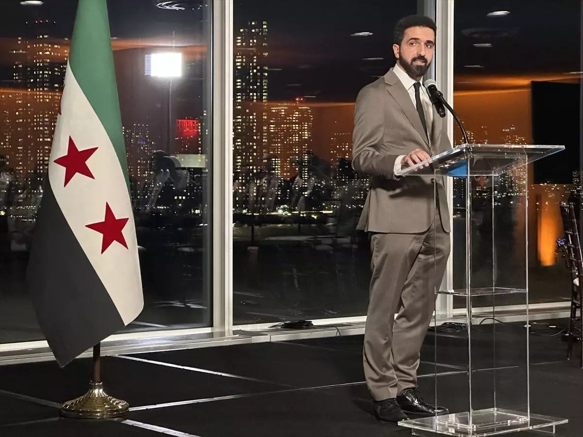 Suriye\'de Baas Rejimi\'nin Yıkılışı Kutlandı