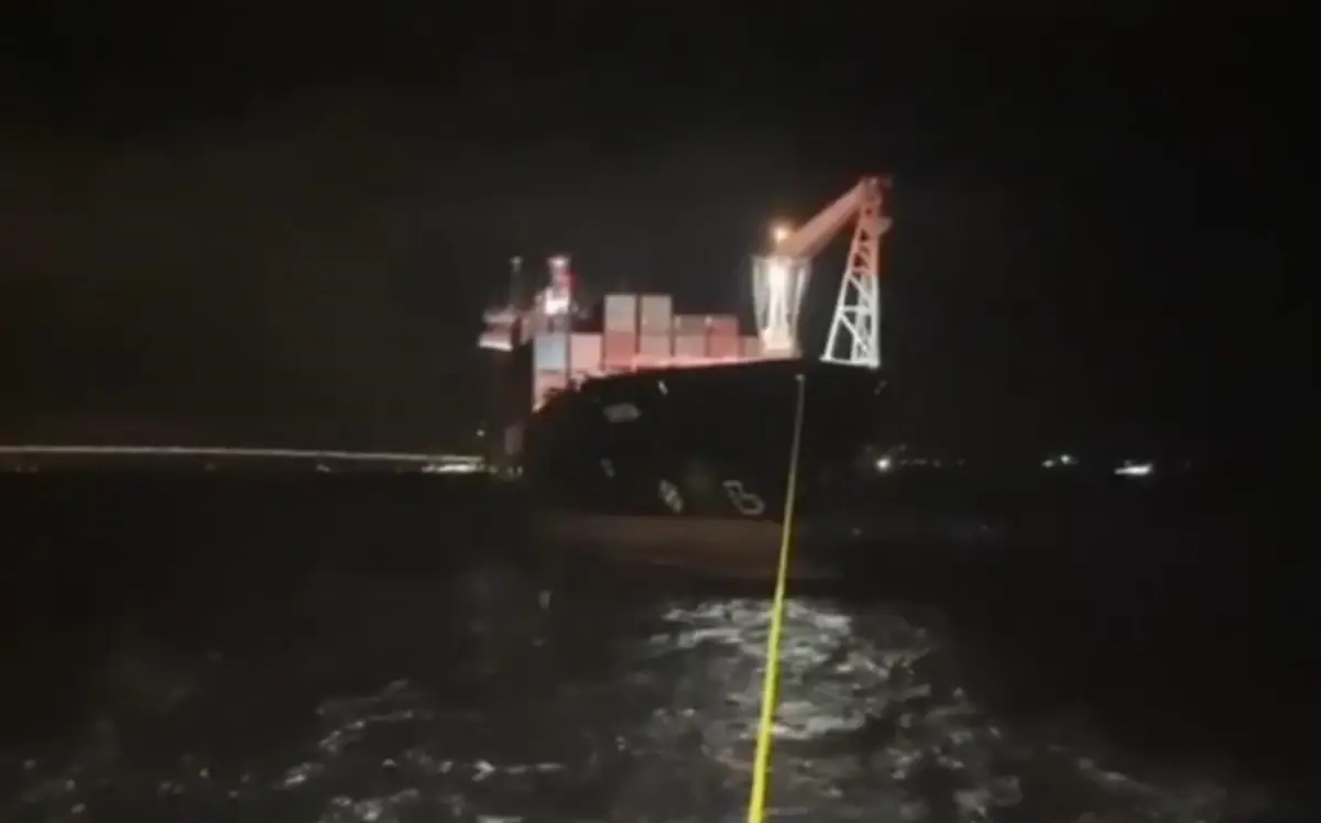 Çanakkale Boğazı\'nda Gemi Arızası