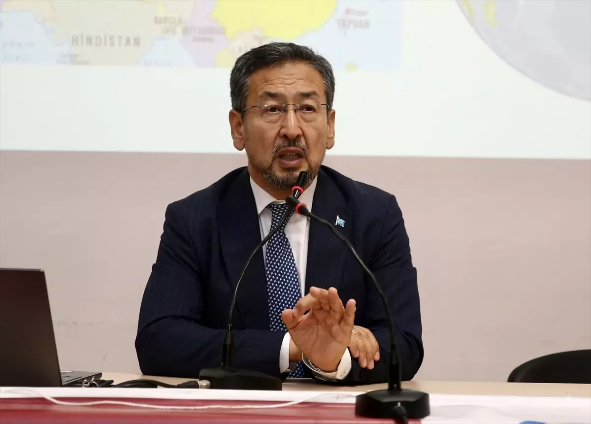 Çin\'in İki Yüzlü Politikaları Eleştirildi