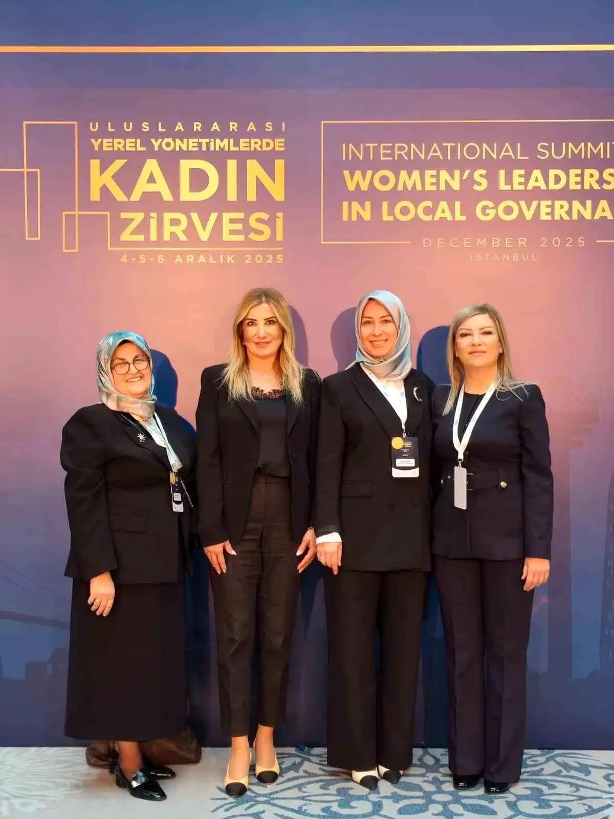 Düzceli kadın meclis üyeleri "Yerel Yönetimlerde Kadın Zirvesi"nde