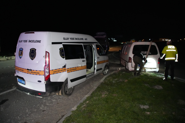 Edirne'de nefes kesen takip: Panelvandan 20 göçmen çıktı