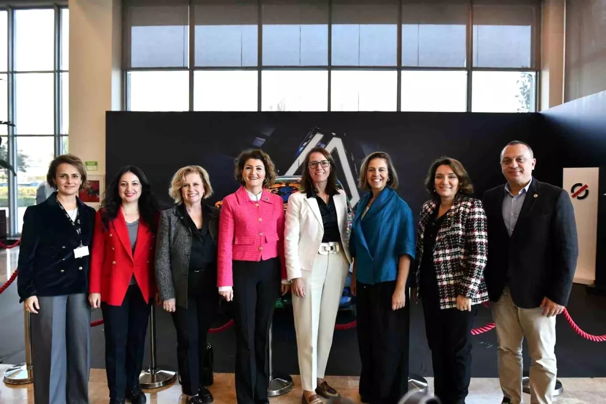 Bursa\'da Kadın Güçlenmesi Toplantısı