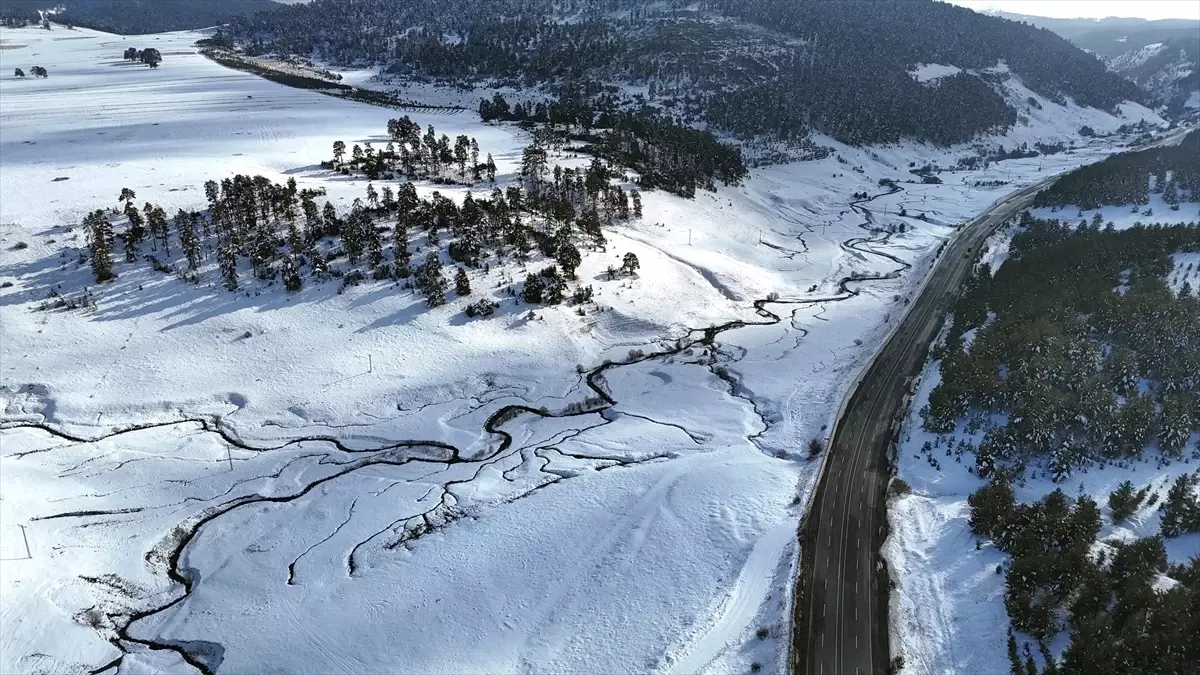 Kars Sarıkamış\'ta Dronla Kış Manzarası