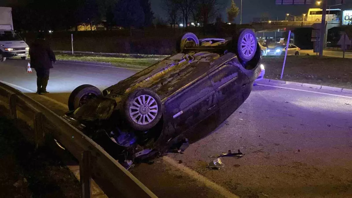 İnegöl\'de Takla Atan Araçta Sürücü Yaralandı