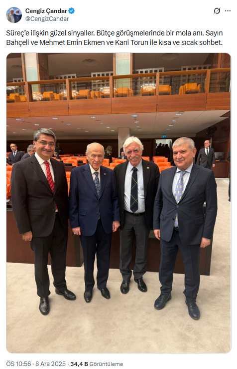 Meclis'te dikkat çeken kare! Fotoğrafa düştüğü not dikkat çekti Meclis'te dikkat çeken kare! Fotoğrafa düştüğü not dikkat çekti