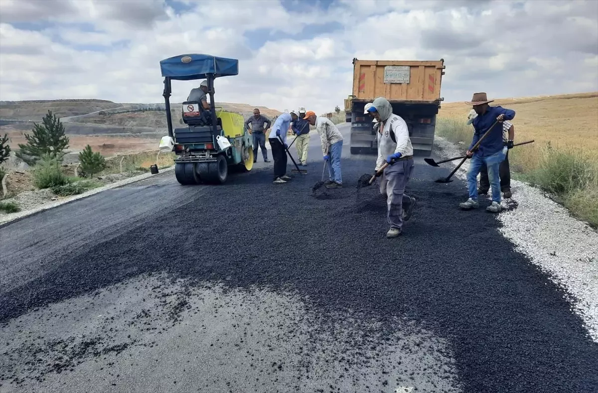 Sorgun\'da Köy Yollarına Yeni Asfalt