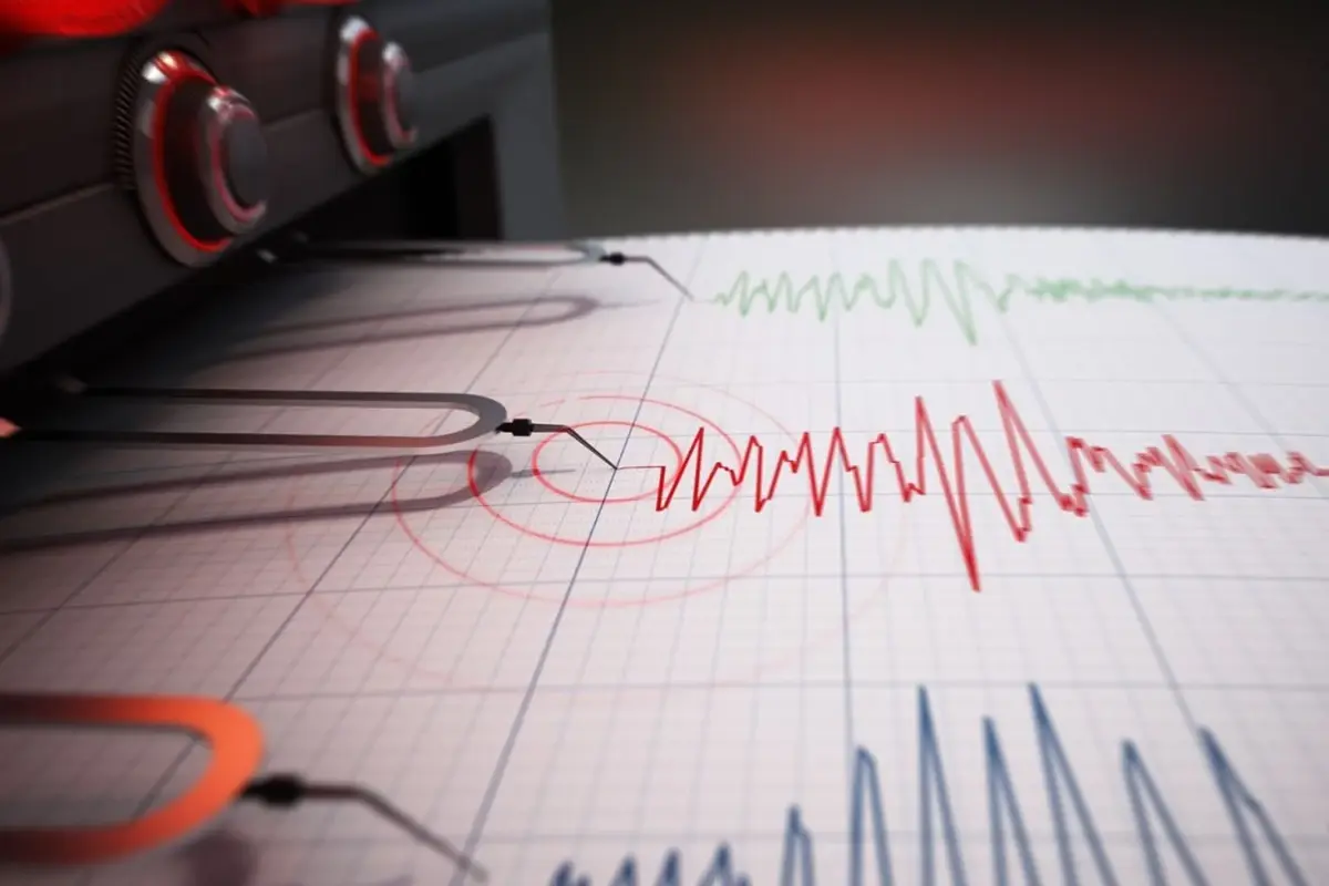 Tunceli\'de korkutan deprem