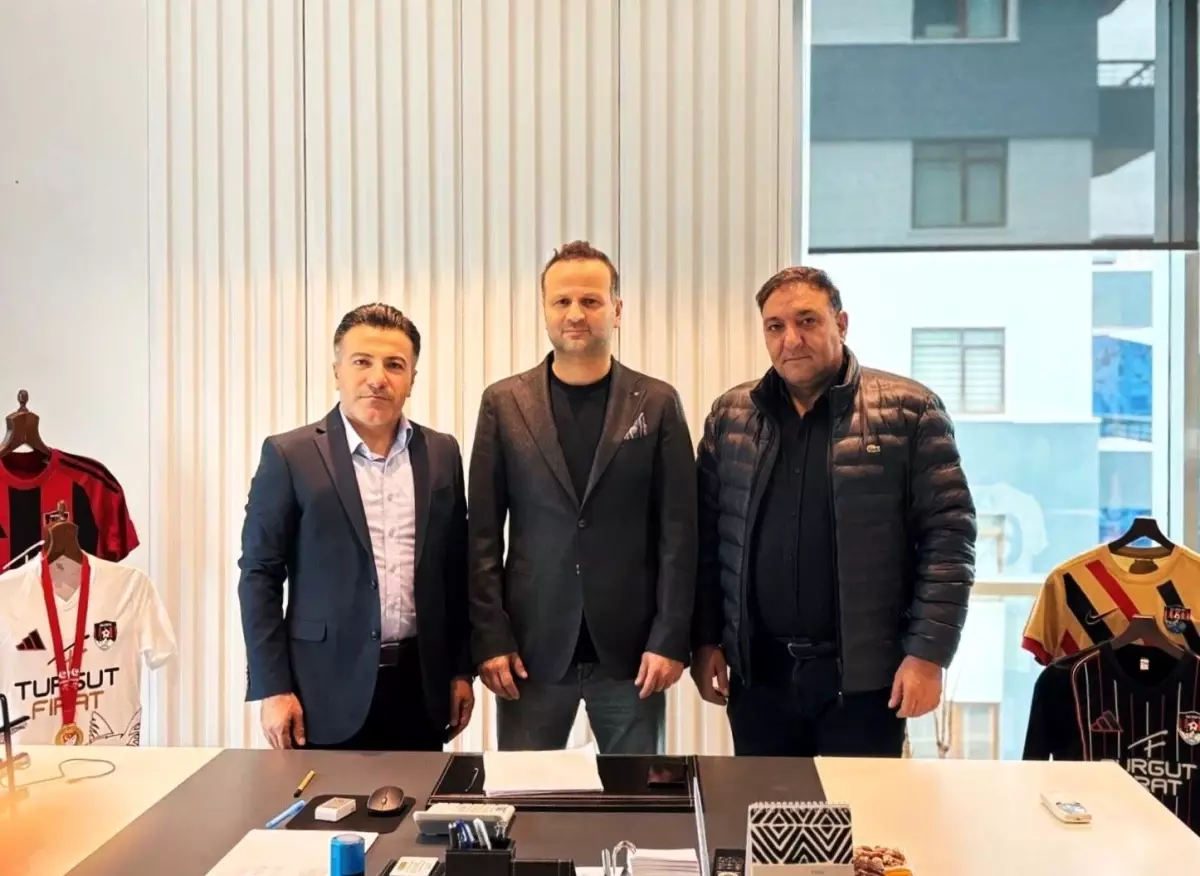 Vanspor, Osman Zeki Korkmaz\'ı Teknik Direktör Olarak Atadı