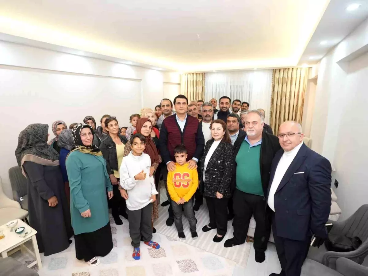 Yılmaz\'dan ev ziyaretleri