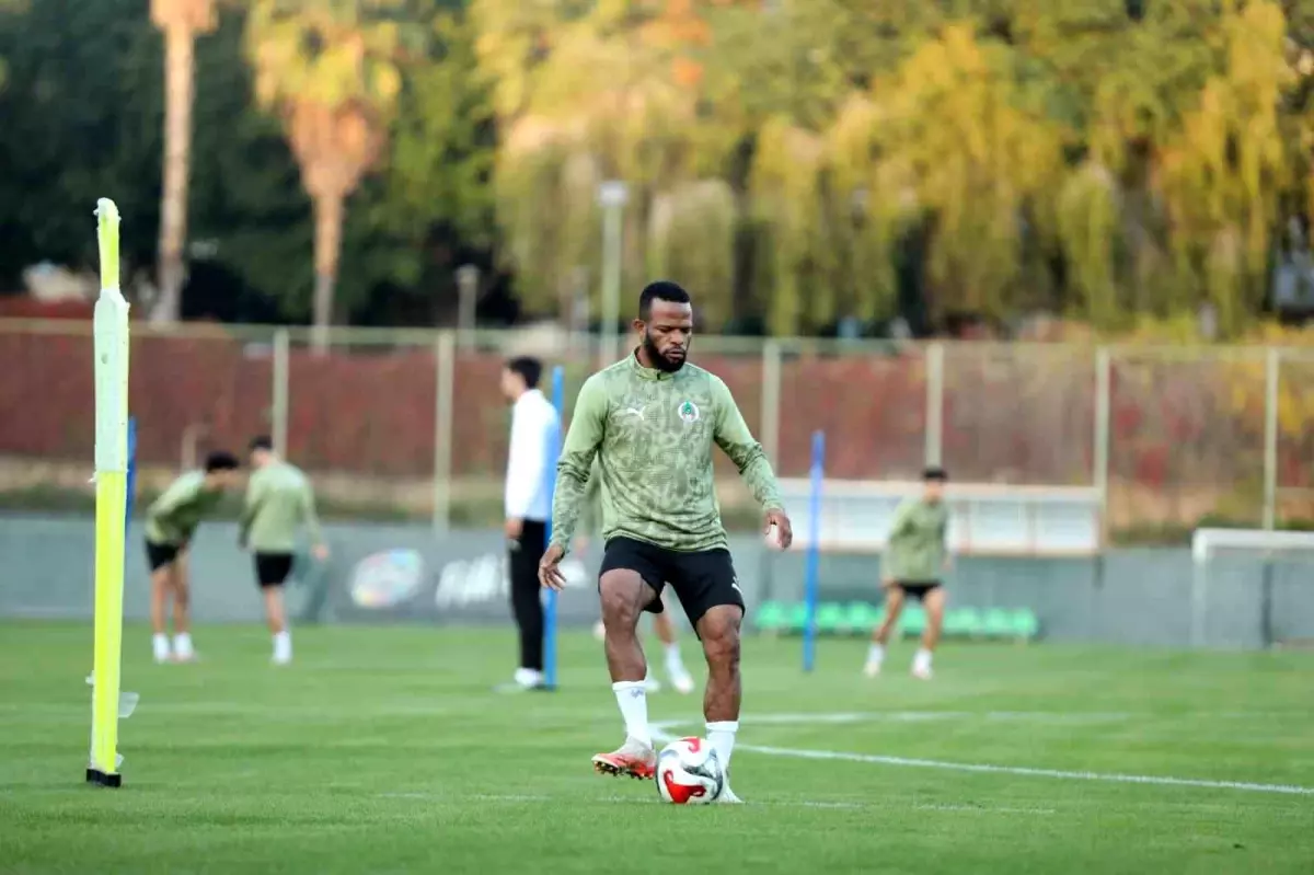 Alanyaspor Kayserispor Maçına Hazırlanıyor