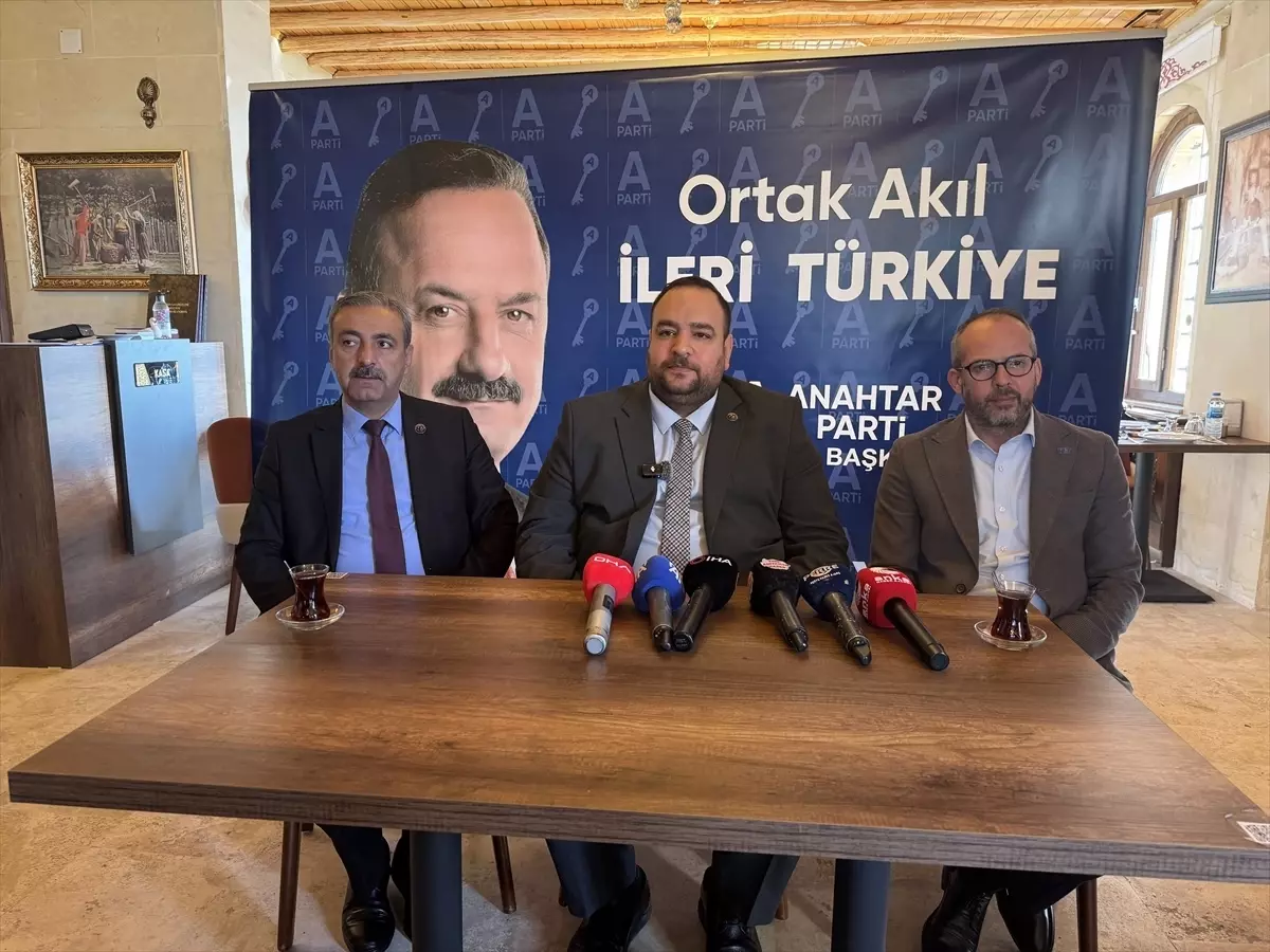 Anahtar Parti\'den Basın Toplantısı