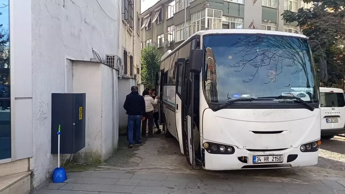 Büyükçekmece\'de Altın ve Gümüş Hırsızlığı: 12 Gözaltı