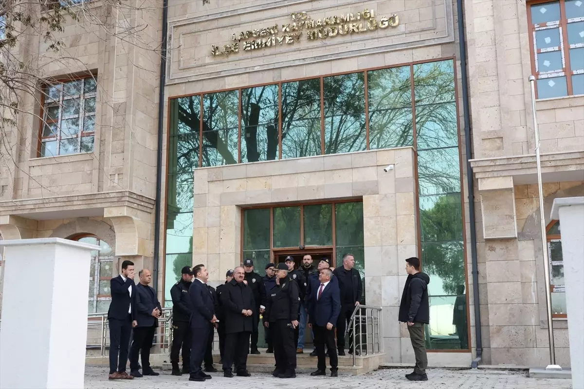 Çanakkale Valisi Toraman Lapseki\'de incelemelerde bulundu