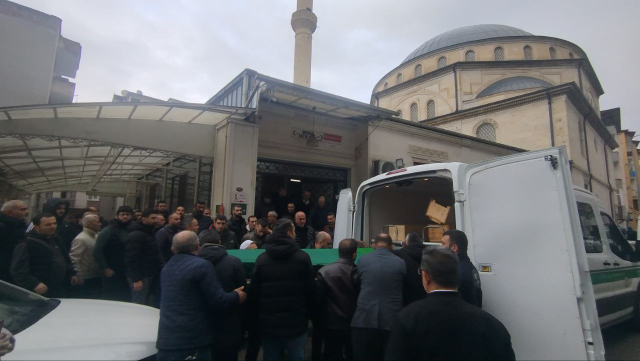 Evde temizlik yaparken fenalaşan genç kadın hayatını kaybetti Evde temizlik yaparken fenalaşan genç kadın hayatını kaybetti