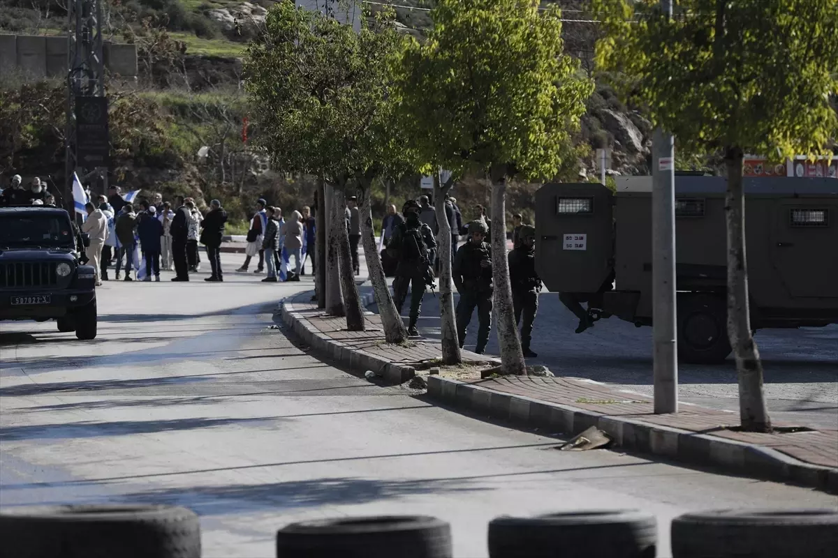 İsrailli Sürücü Aktivisti Ezdi