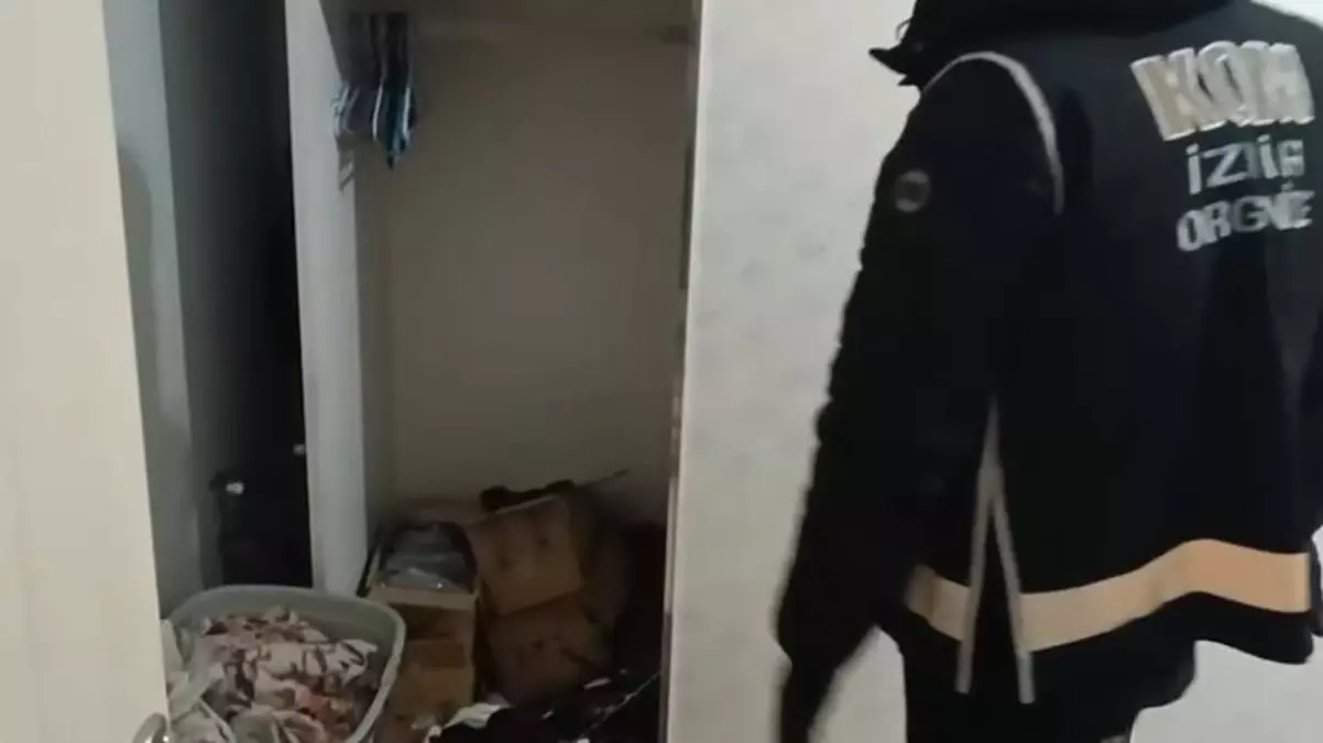 İzmir\'de Silah Kaçakçılığı Operasyonu