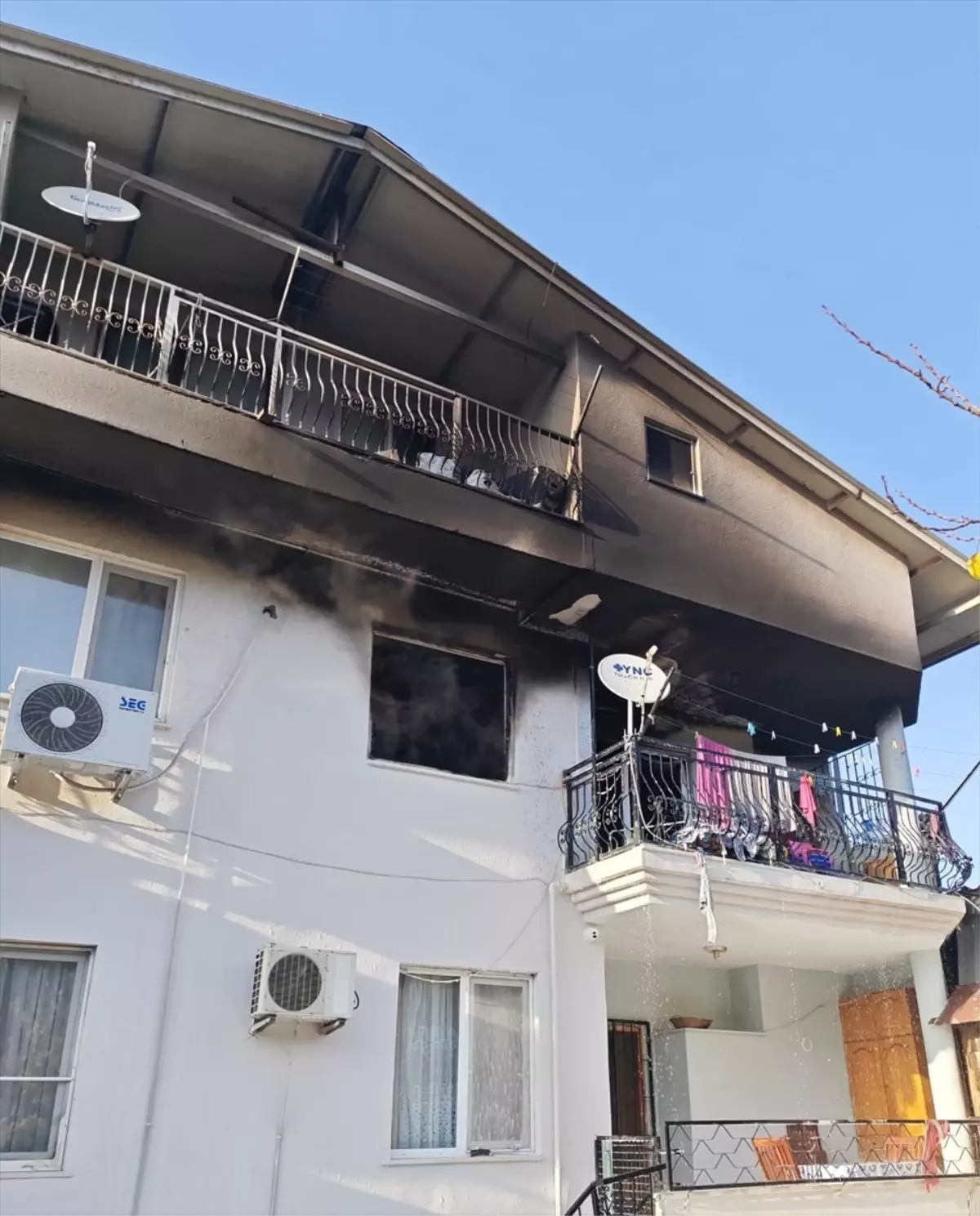 Marmaris\'te Apartmanda Yangın