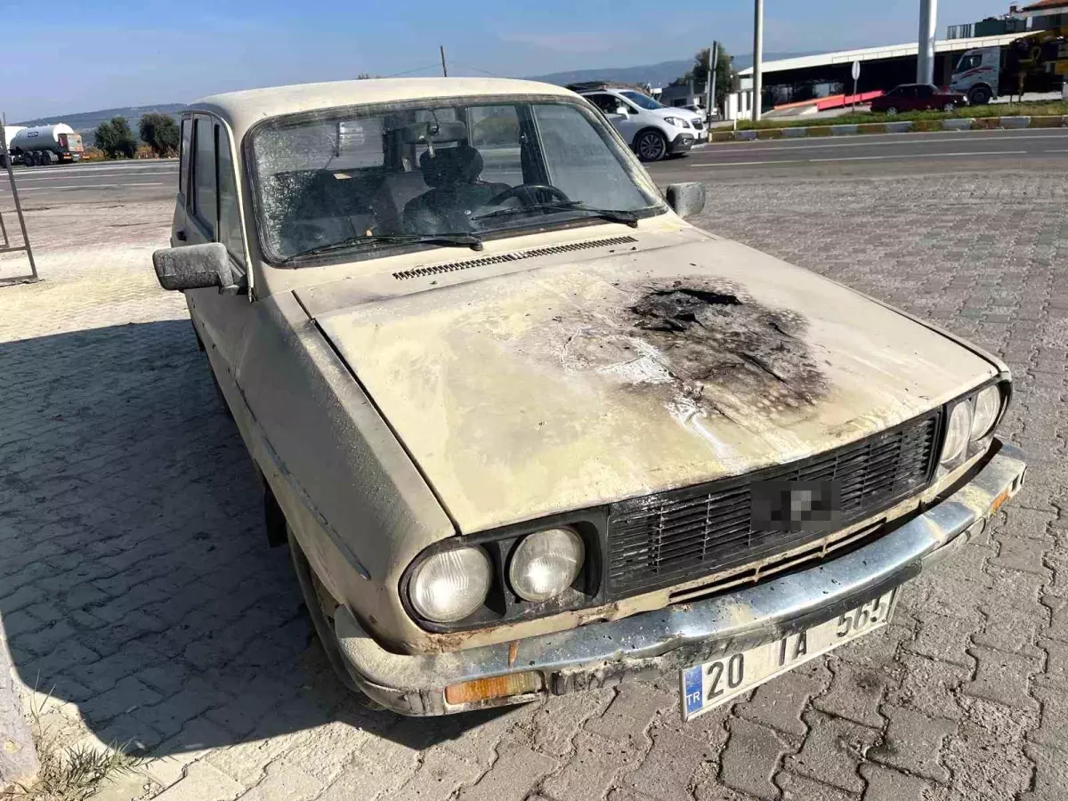 Denizli\'de Otomobil Yangını