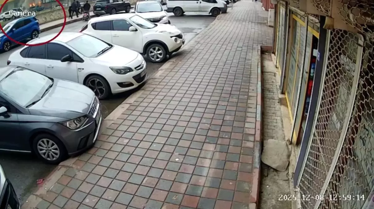 Siirt\'te Araç Kundaklandı