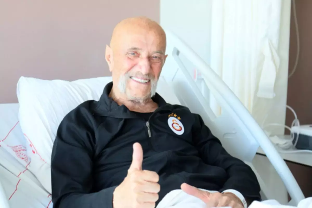 'Tecavüzcü Coşkun' Lakaplı Oyuncu Coşkun Göğen Hastaneye Kaldırıldı