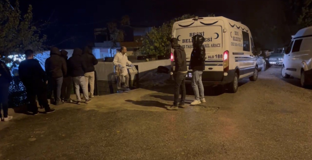 Adıyaman'da çifte cinayet, eşini ve bacanağını öldürüp kaçtı Adıyaman'da çifte cinayet, eşini ve bacanağını öldürüp kaçtı