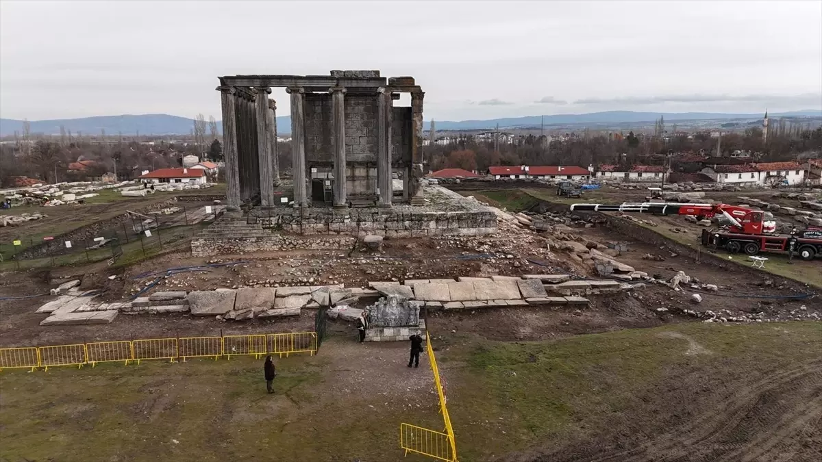 Aizanoi Antik Kenti\'nde Restorasyon Müjdesi