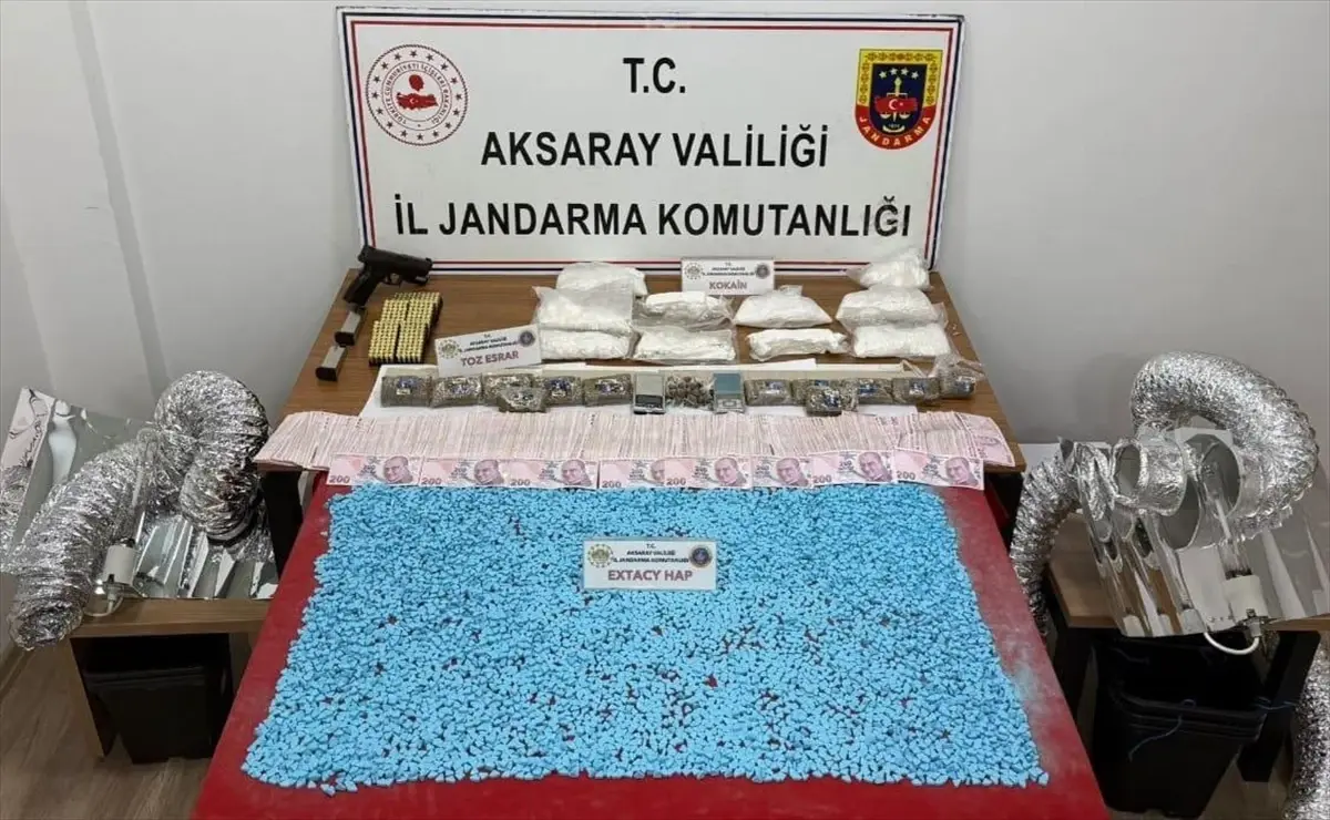 Aksaray\'da Uyuşturucu Operasyonu: 2 Tutuklama