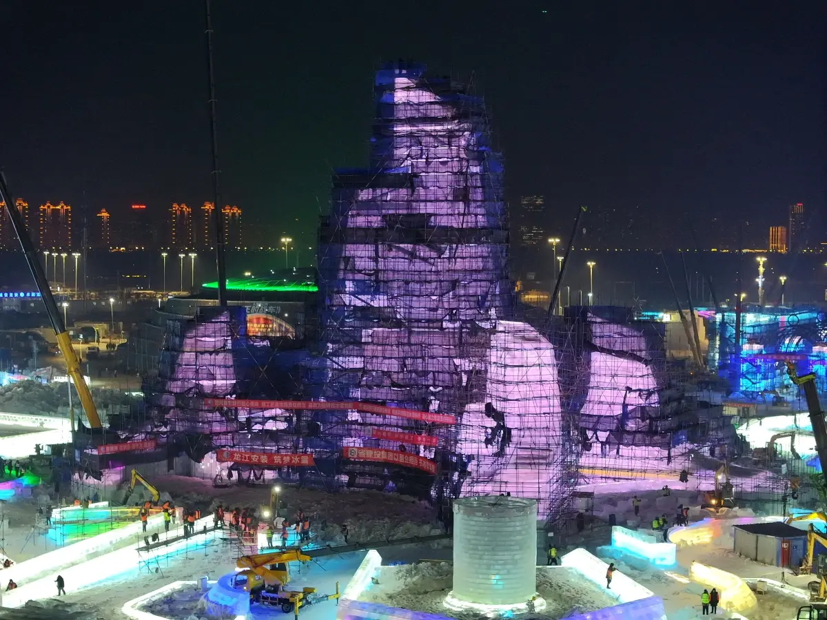 Harbin\'de Buz ve Kar Dünyası