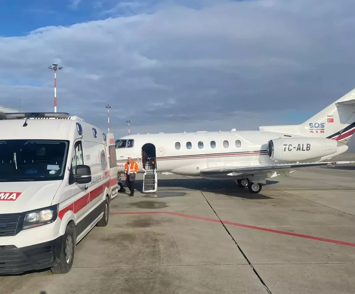 Bebek Elazığ\'a Ambulans Uçakla Sevk Edildi