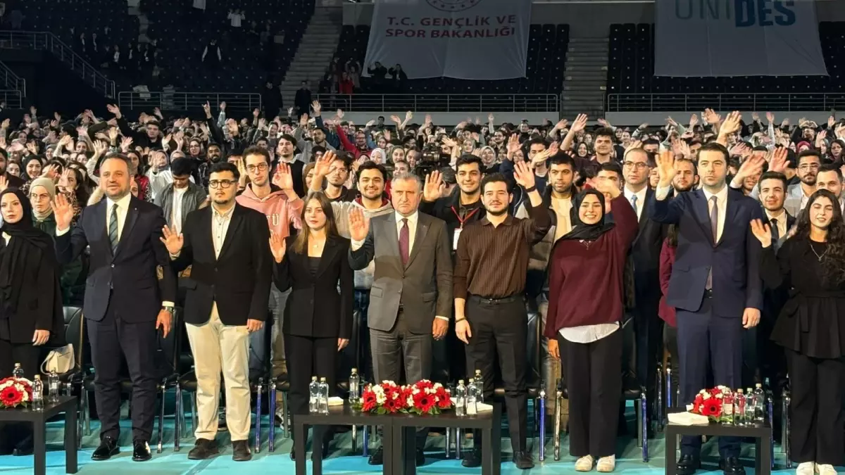 Türkiye Yüzyılı Gençlerin Yüzyılı Olacak