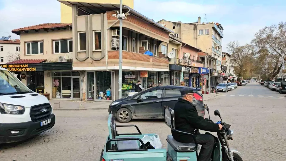 Sındırgı\'da 4.9 Büyüklüğünde Deprem